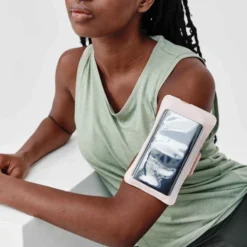 Kalenji BRASSARD GRAND SMARTPHONE RUNNING ROSE -Sportmania brassard grand smartphone running gris acier 2