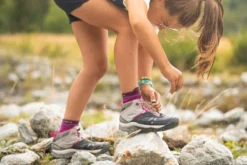 Quechua Chaussures Imperméables De Randonnée Enfant Lacet CROSSROCK MID Grises 35-38 -Sportmania chaussures impermeables de randonnee enfant lacet crossrock mid grises 35 38 6