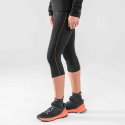 LEGGING DE TRAIL RUNNING 3/4 FEMME EMBOSS NOIR BRONZE 21 LEGGING DE TRAIL RUNNING 3/4 FEMME EMBOSS NOIR BRONZE -Sportmania legging de trail running 3slash4 femme emboss noir bronze 10