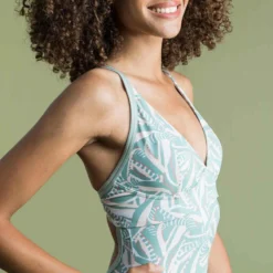 Maillot De Bain De Surf 1 Pièce Femme Avec Double Réglage Dos BEA PLANT KAKI -Sportmania maillot de bain de surf 1 piece femme avec double reglage dos bea koga maldives 3