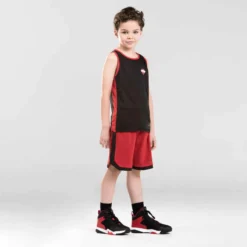 MAILLOT SANS MANCHE DE BASKETBALL REVERSIBLE GARCON/FILLE NOIR ROUGE DUNKE T500R -Sportmania maillot de basketball reversible garconslashfille confirmee gris noir clev t500r 2