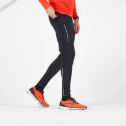 PANTALON RUNNING HOMME COUPE FITTEE KIPRUN LIGHT NOIR -Sportmania pantalon running homme coupe fittee kiprun light noir 2