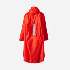 Quechua Poncho De Pluie De Randonnée - MT900 - 75L - Rouge - S/M -Sportmania poncho pluie de randonnee forclaz 75 rouge taille sslashm 1