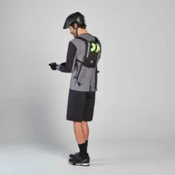 Rockrider SAC A EAU VTT ST 100 NOIR 3L - 1L Eau -Sportmania sac a eau vtt st 100 3l noir 5