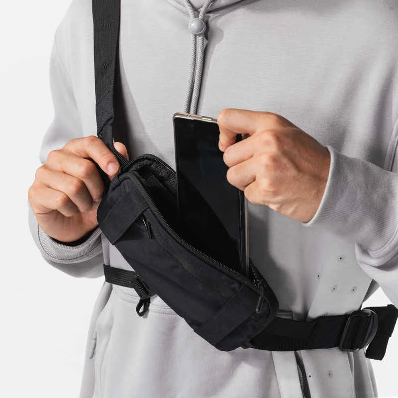 Kalenji Sac Running 2 Positions 0,5 L Noir 5 Kalenji Sac Running 2 Positions 0,5 L Noir – Image 5