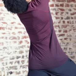 T SHIRT MANCHES COURTES SANS COUTURE YOGA DYNAMIQUE HOMME BORDEAUX -Sportmania t shirt manches courtes sans coutures yoga dynamique homme bordeaux 4