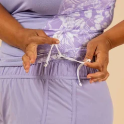 Tee Shirt Anti UV Surf Top 500 Manches Courtes Femme Parme Et Floral SELVA 13 Tee Shirt Anti UV Surf Top 500 Manches Courtes Femme Parme Et Floral SELVA -Sportmania tee shirt anti uv surf top 500 manches courtes femme turquoise et blanc 4