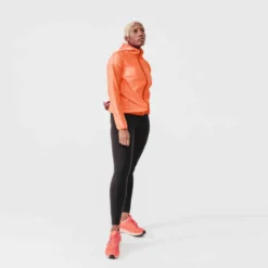 Kalenji Veste Running Coupe Vent Femme - Wind Corail -Sportmania veste coupe vent running run wind rose corail fluo femme 4